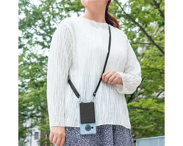 AQUOS R8 SH-52D ショルダーストラップ付きレザーケース 「SHOULDER POCKET」 ライトグレー 4